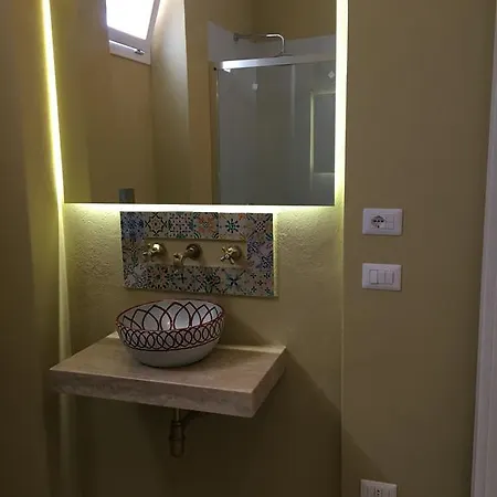 Mandralisca Garden * チェファル