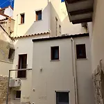 Mandralisca Garden Cefalu
