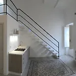 Διαμέρισμα Mandralisca Garden *