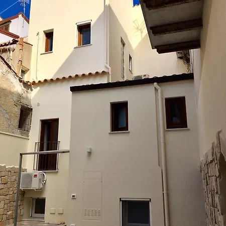 Mandralisca Garden Cefalù