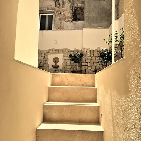 Appartement Mandralisca Garden